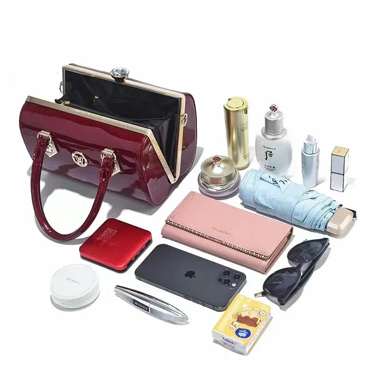 2023 Luxury Patent Leather Women'S Bags Europe Diamond Ladies Handbags Bright Shoulder Bag Famous Brand Ladies Wedding Party Bag