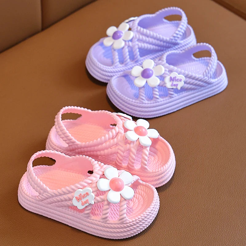 New Summer Aged 2-8 Children Slippers Flower Pattern Lithe Comfort Sandal For Girls Non-slip Seabeach Flip Flops Home Kids Shoes