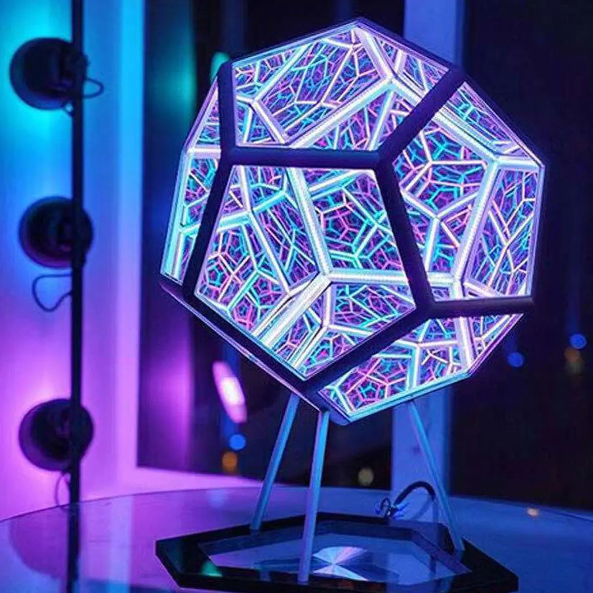 Infinite Dodecahedron Color Art Light.