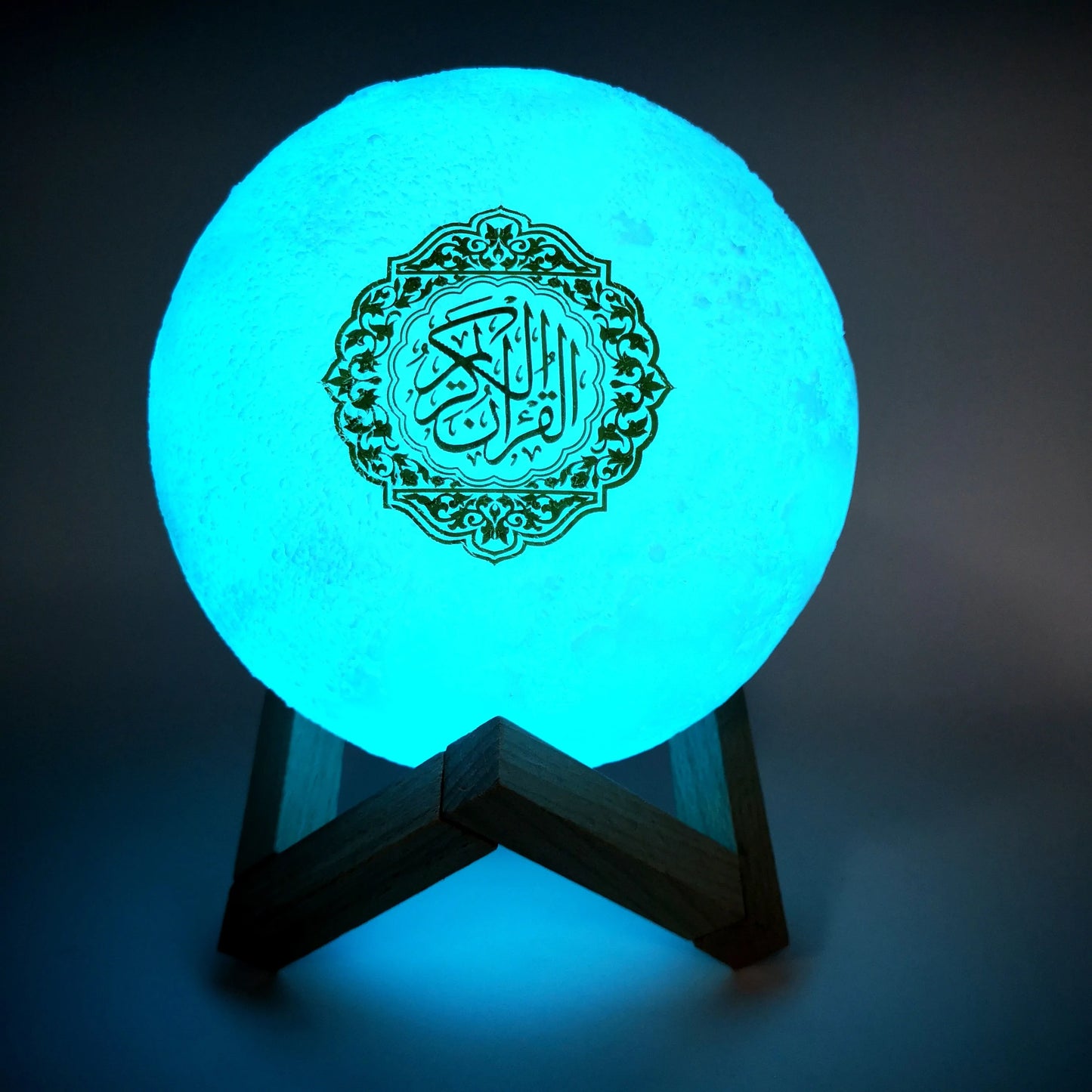 Quran Speakers 3D Moon.